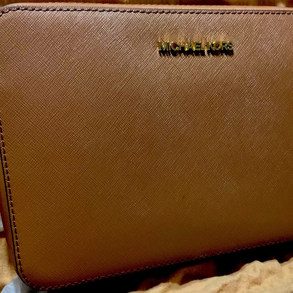 Michael Kors - Picture 4 of 5